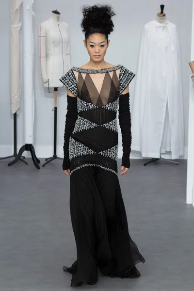 Look 48